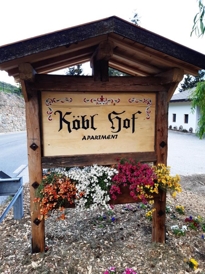 Koebl Hof Longostagno Buitenkant foto